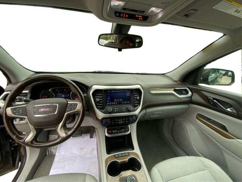 2020 GMC Acadia SLE