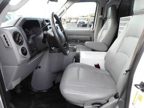 2013 Ford E-Series E-350 SD
