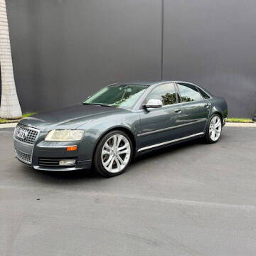 2008 Audi S8