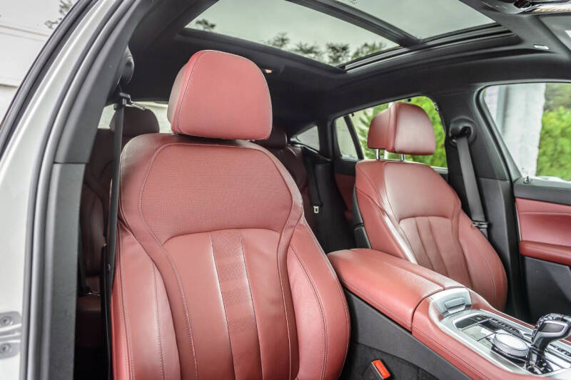 2022 BMW X6 xDrive40i