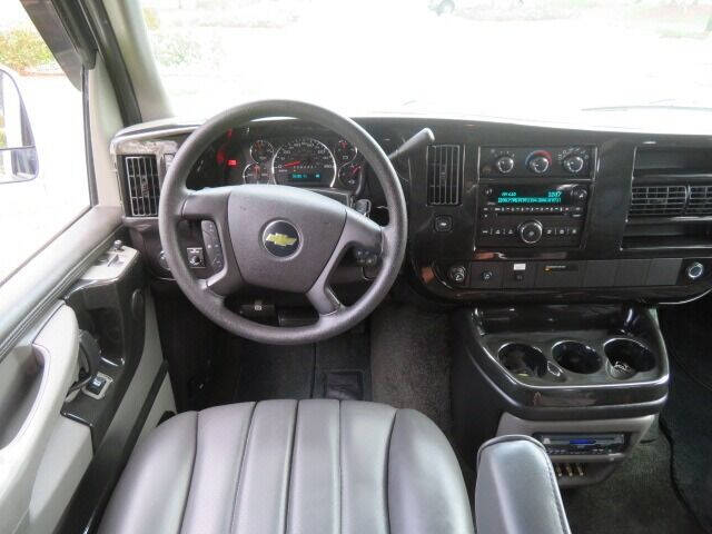 2010 Chevrolet Express LT 1500