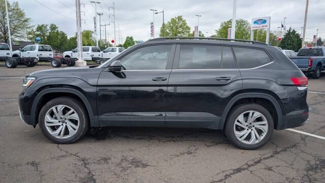 Used 2022 Volkswagen Atlas SE w/Tech with VIN 1V2KR2CA6NC554386 for sale in Philadelphia, PA