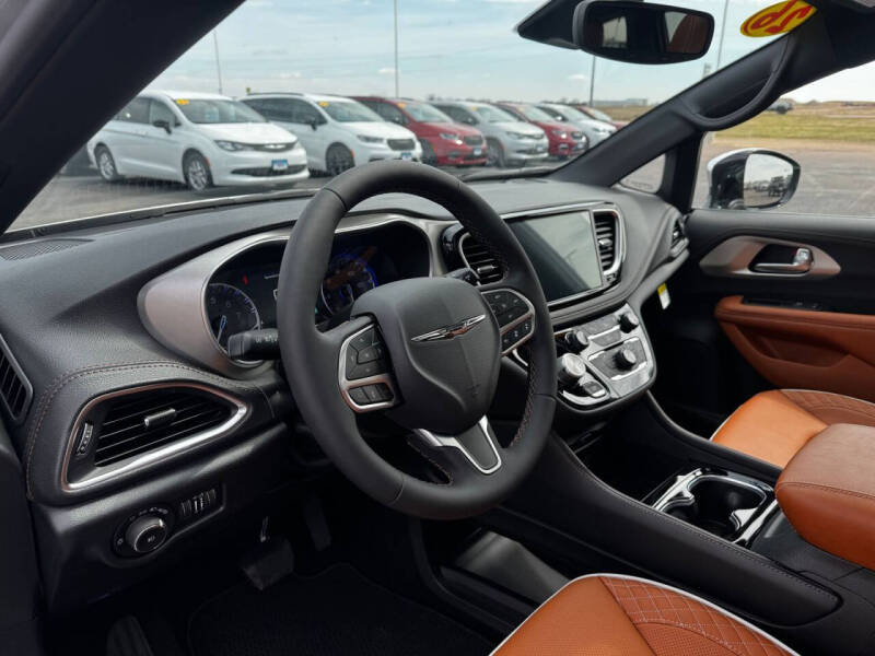 2026 Chrysler Pacifica Pinnacle