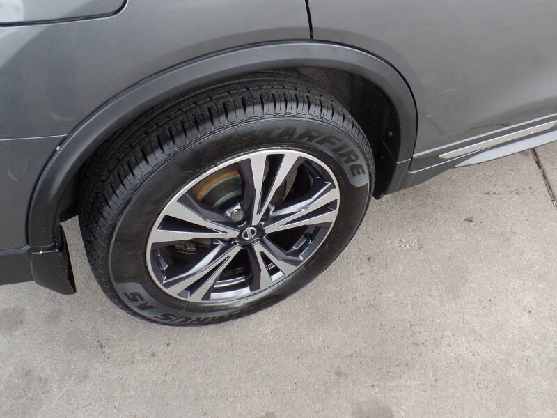 2017 Nissan Rogue SL