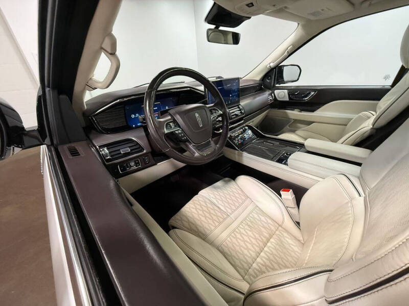 2024 Lincoln Navigator Black Label