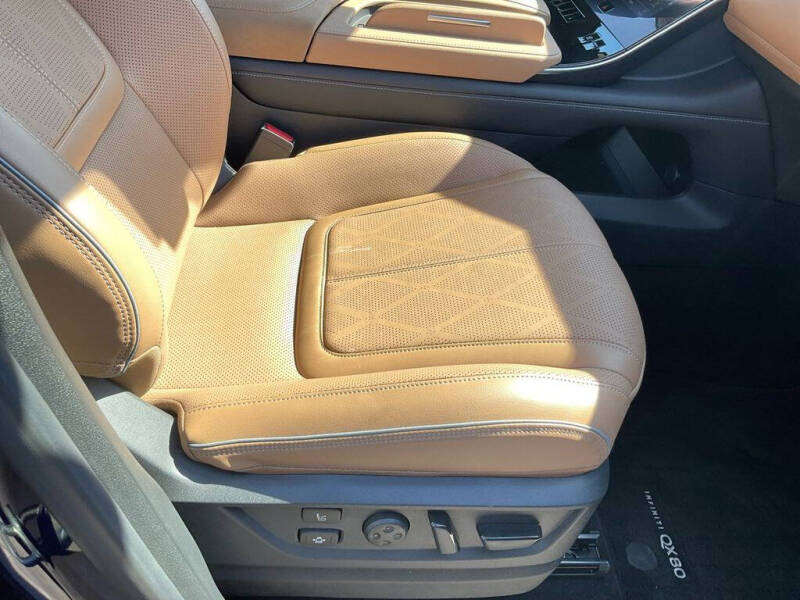 2025 Infiniti QX80 Sensory