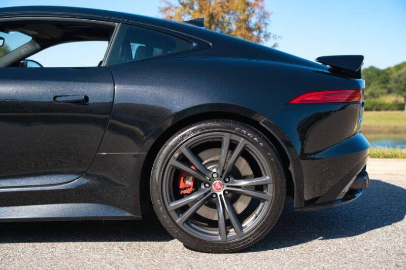 2017 Jaguar F-TYPE SVR
