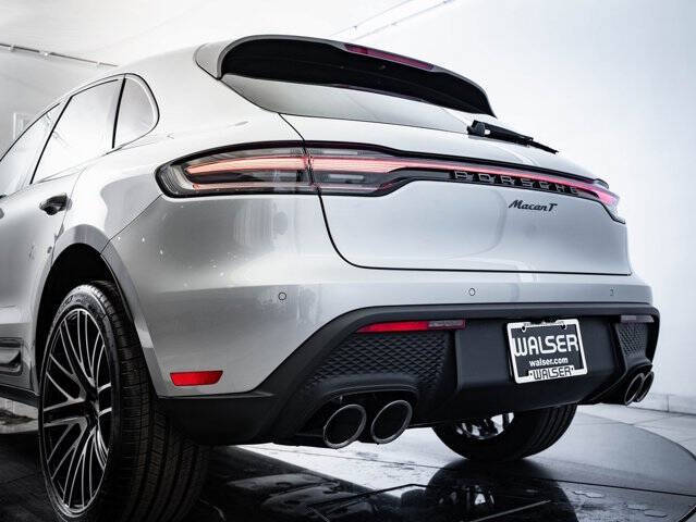 2026 Porsche Macan T