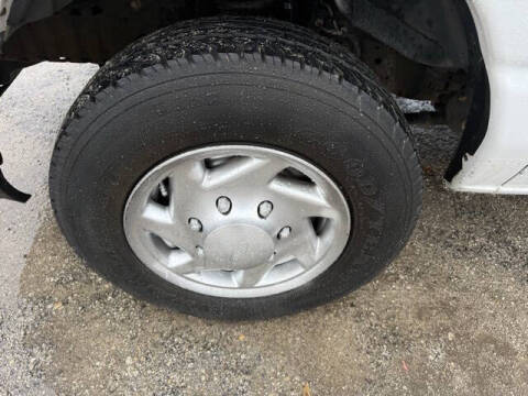 2010 Ford E-Series E-150