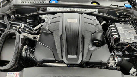 2023 Porsche Macan S