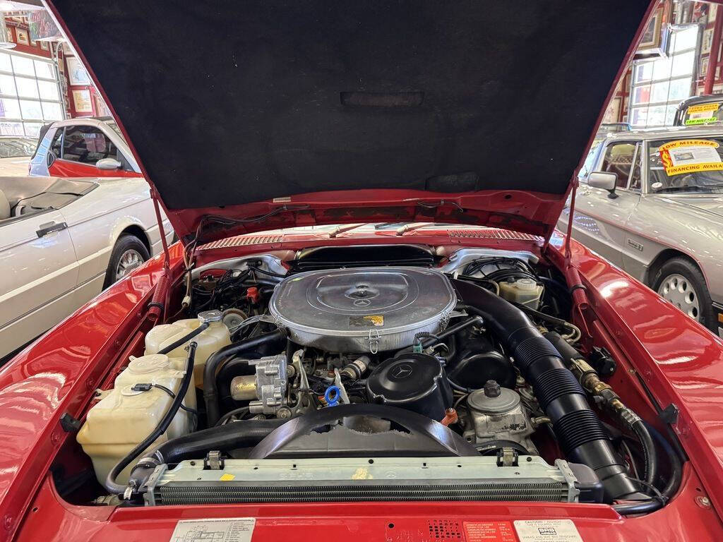 1989 Mercedes-Benz 560-Class 17