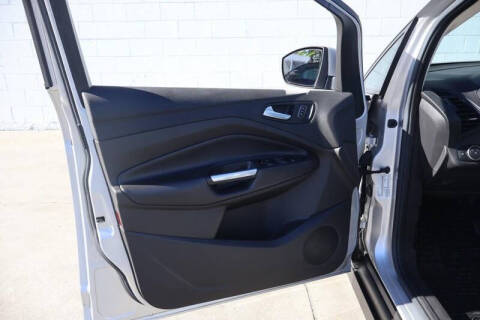 2017 Ford C-MAX Energi Titanium