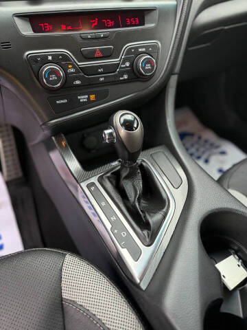 2012 Kia Optima SX Turbo