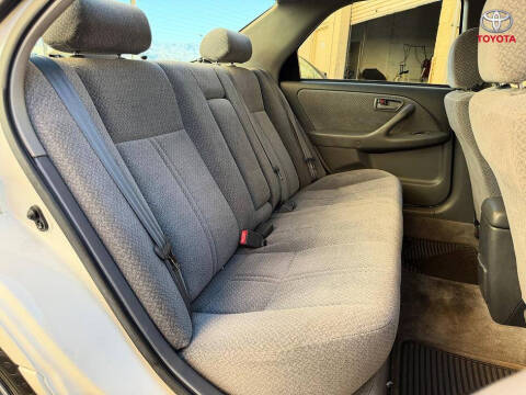 2000 Toyota Camry