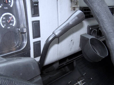 2002 Freightliner FL70