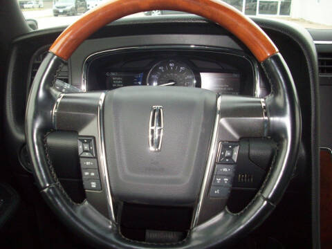 2017 Lincoln Navigator Select