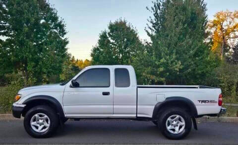 2003 Toyota Tacoma for sale at CLEAR CHOICE AUTOMOTIVE in Milwaukie OR