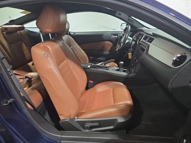 2012 Ford Mustang V6 Premium