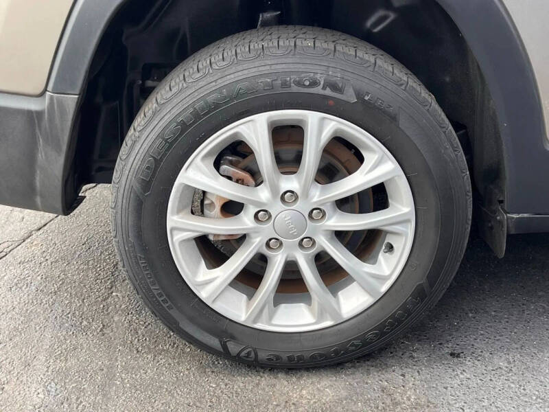 2021 Jeep Cherokee Latitude