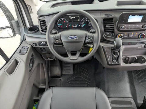 2025 Ford Transit 250