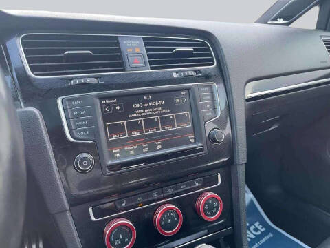 2017 Volkswagen Golf GTI SE