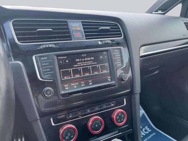 2017 Volkswagen Golf GTI SE