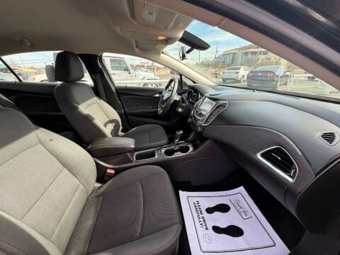 2017 Chevrolet Cruze LT Auto