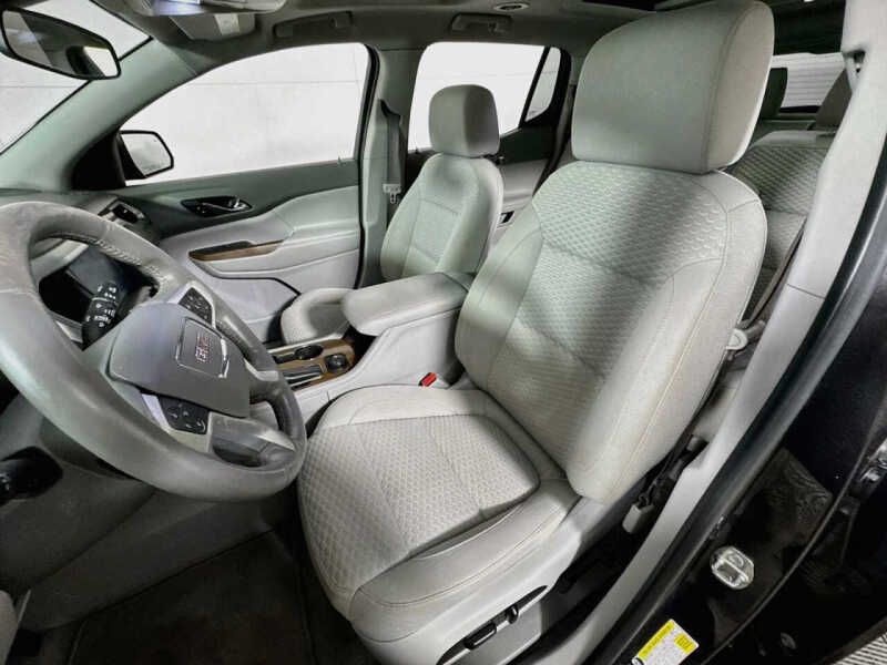 2017 GMC Acadia SLE-2