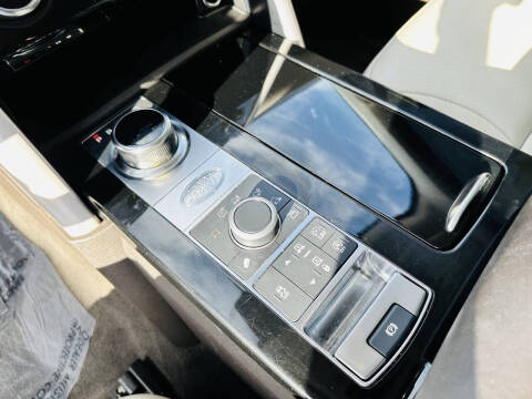 2017 Land Rover Discovery HSE Luxury