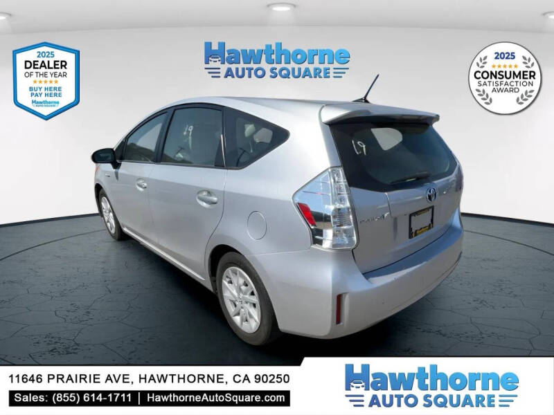 2012 Toyota Prius v Two