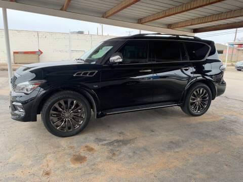 2017 Infiniti QX80 for sale at Kann Enterprises Inc. in Lovington NM