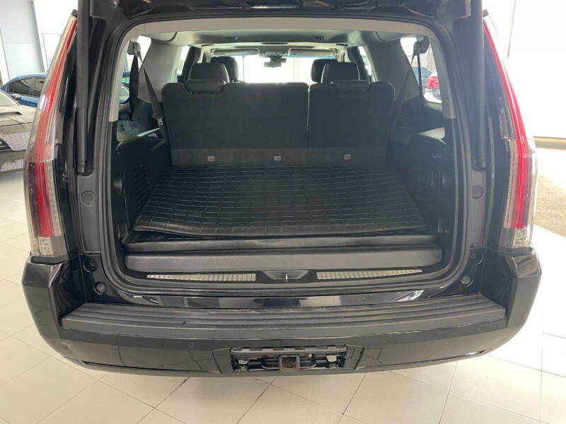 2018 Cadillac Escalade ESV Luxury