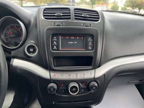 2019 Dodge Journey SE