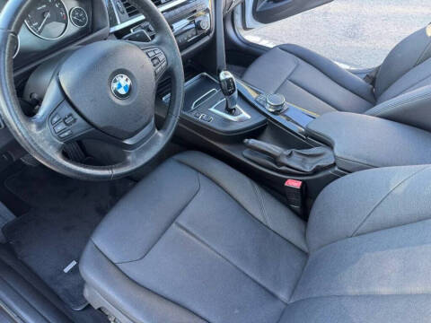 2018 BMW 3 Series 320i
