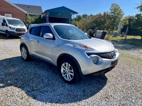 2013 Nissan JUKE for sale at RJ Cars & Trucks LLC in Clayton NC