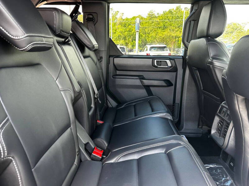 2025 Ford Bronco Outer Banks