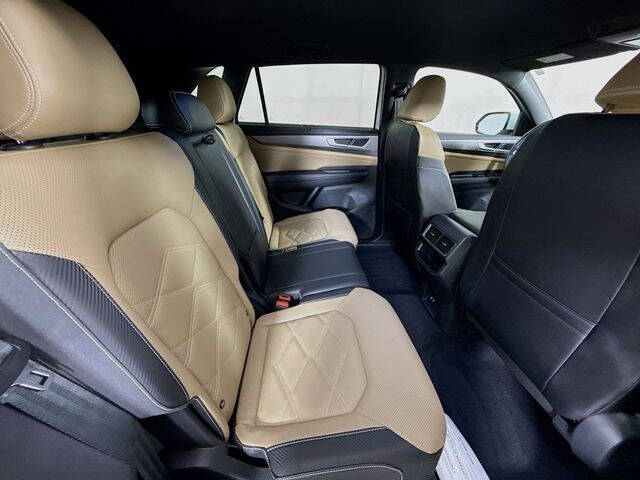 2024 Volkswagen Atlas Cross Sport SE 4Motion