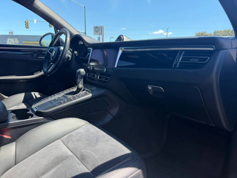 2019 Porsche Macan
