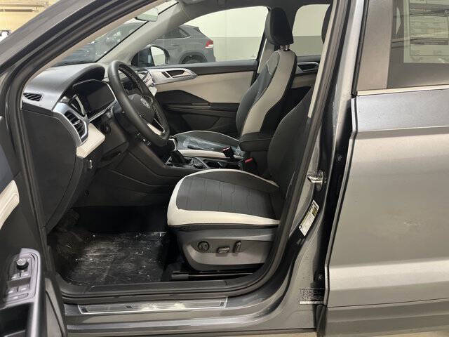 2026 Volkswagen Taos SE 4Motion