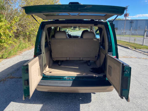 2000 Chevrolet Astro LS