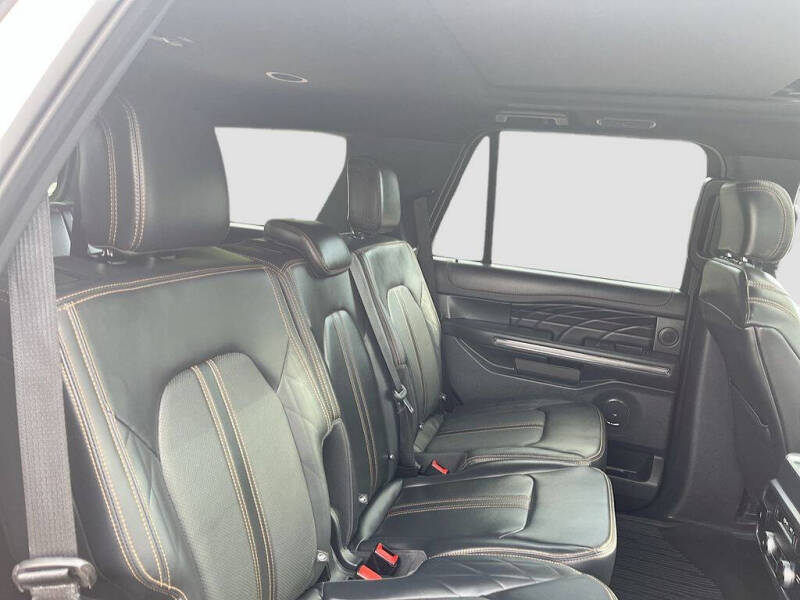 2024 Ford Expedition Platinum