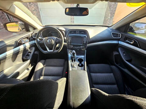 2017 Nissan Maxima