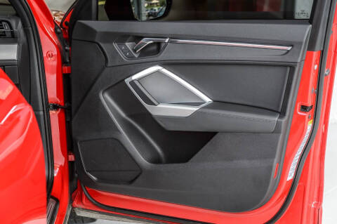 2021 Audi Q3 quattro S line Prem Plus 45 TFSI