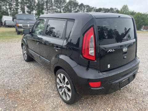 2013 Kia Soul +