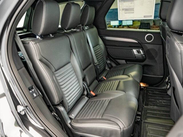 2026 Land Rover Discovery