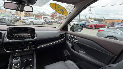 2022 Nissan Rogue Platinum