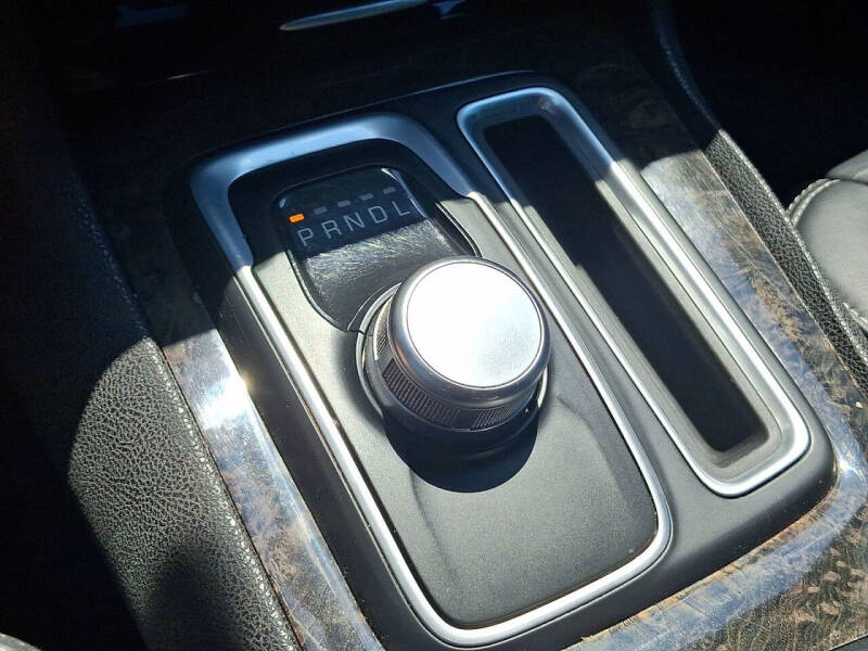 2017 Chrysler 300 S