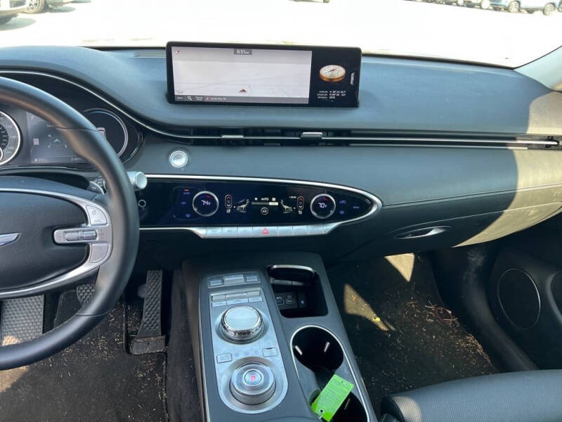 2025 Genesis GV70 2.5T Standard