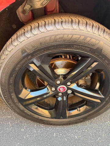 2018 Jaguar F-PACE 25t R-Sport