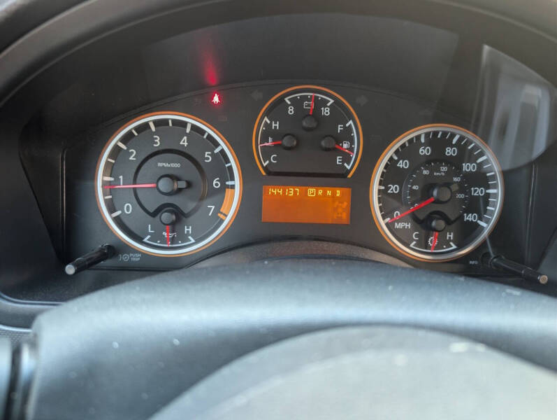 2012 Nissan Armada SV